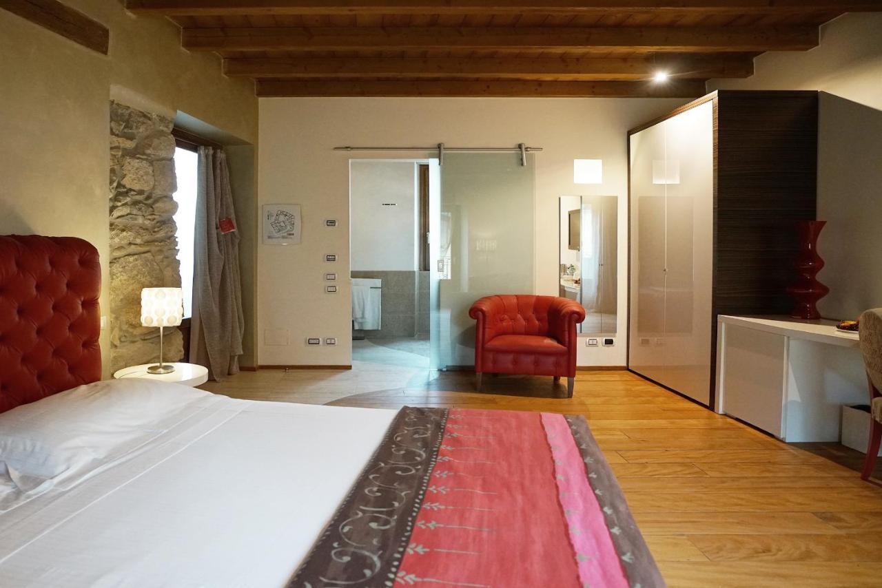 Il Portico - 1711 Luxury Guest House Arlate Eksteriør bilde